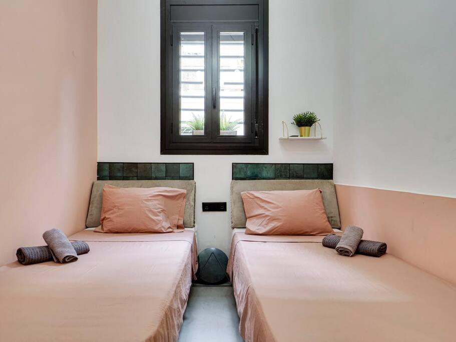 Casa Maria Townhouse- Terrace-4 Bedrooms L'Hospitalet de Llobregat Luaran gambar